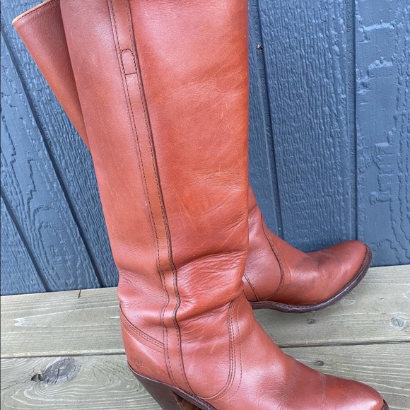 Beautiful pair of Frye boots size 8 - Picture 7 of 7
